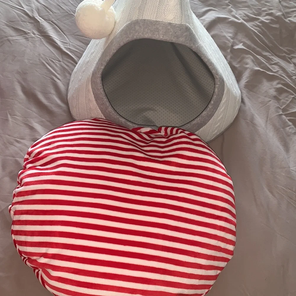 Hersheys shake pet bed